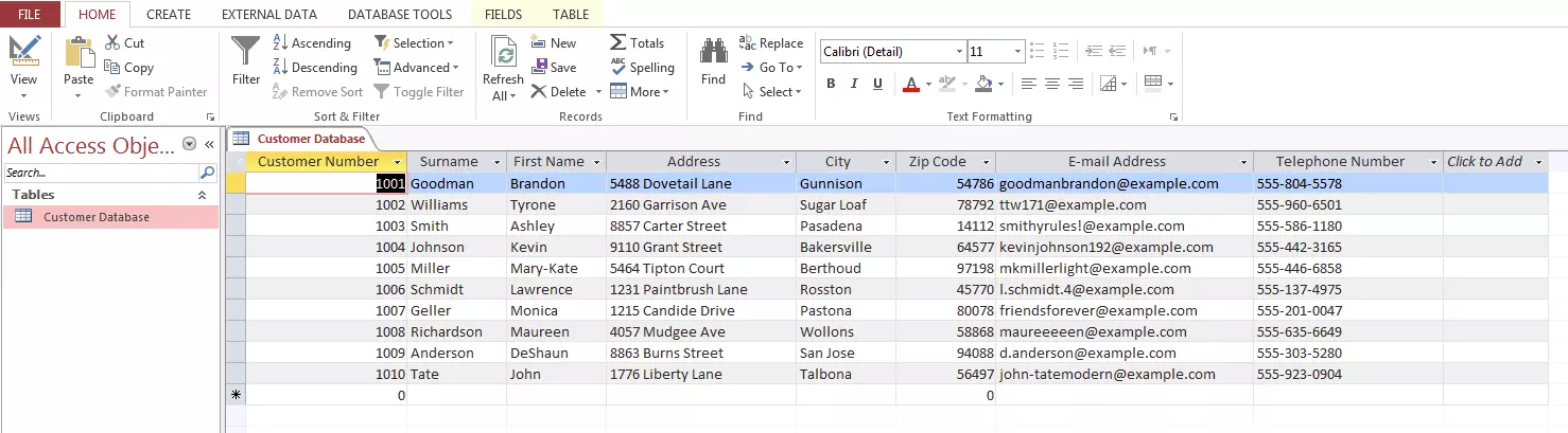 Exemple d’une base de données de clients dans MS Access