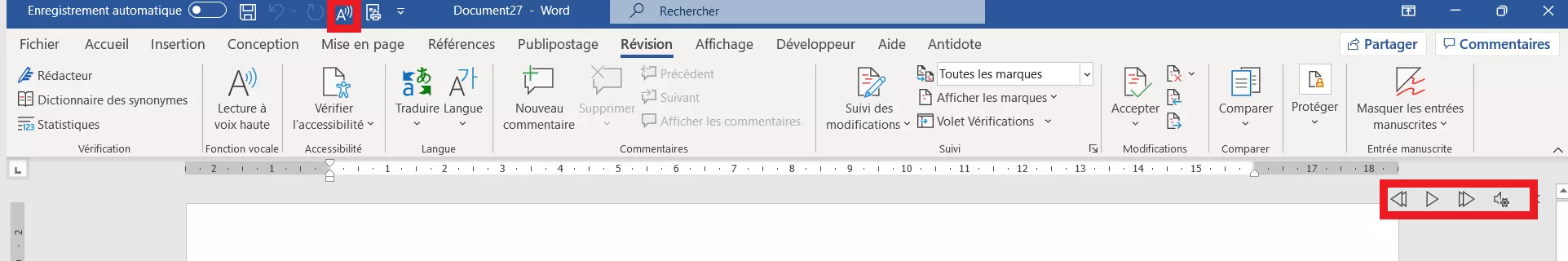 Dans Word, la fonction « Lecture à voix haute » est activée avec le menu de contrôle