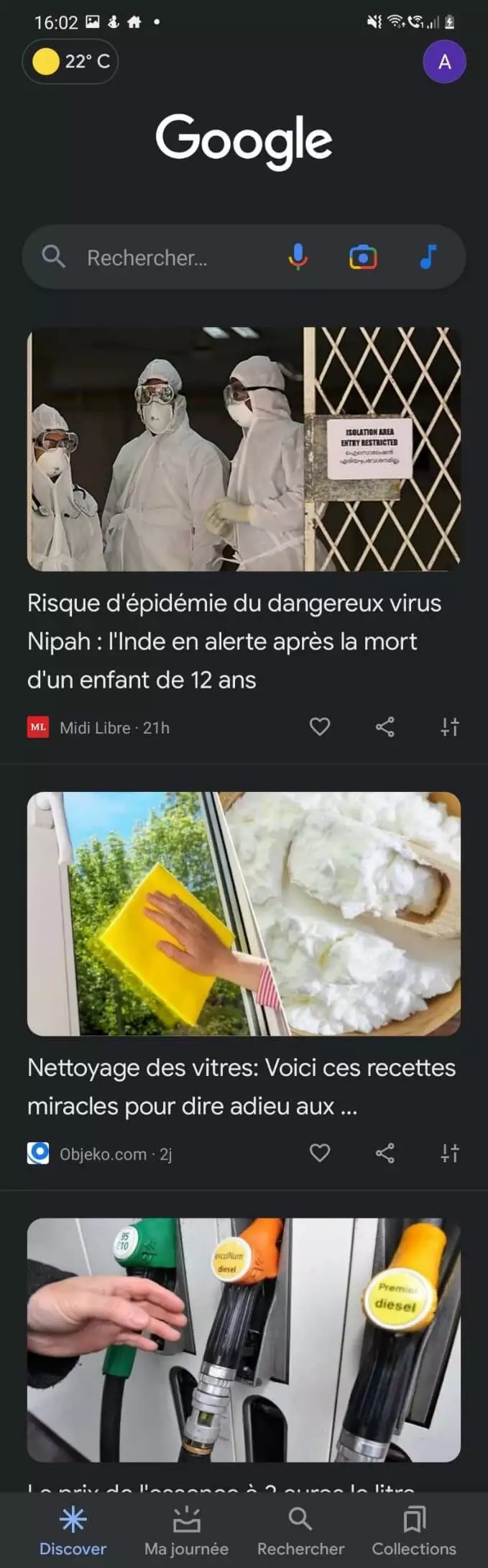 Capture d’écran de la fonctionnalité de recherche de Google avec deux fiches Google Discover