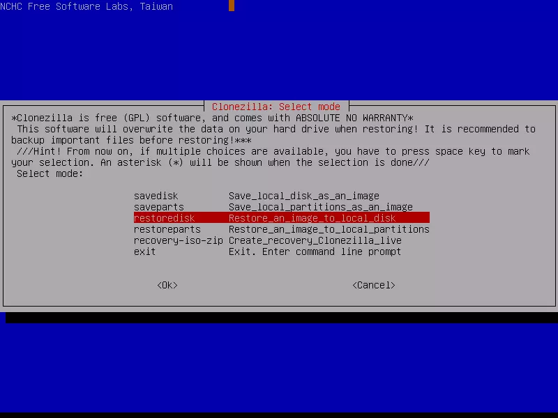 Clonezilla Live : menu de sélection de l’option de la sauvegarde ou restauration des données
